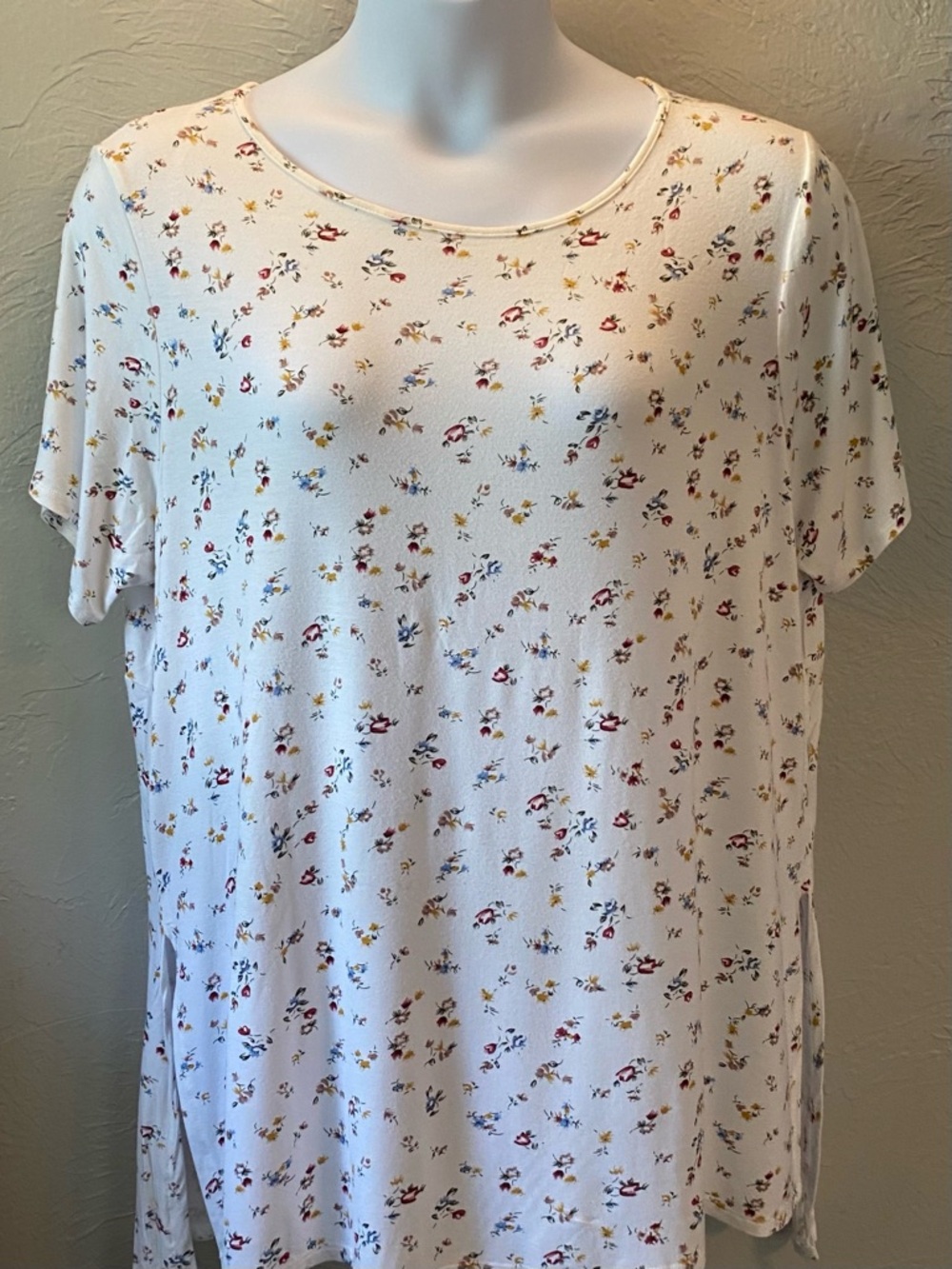 Philosophy Women’s Ditsy Floral Short Sleeve Flowy Viscose Tee Size 2X